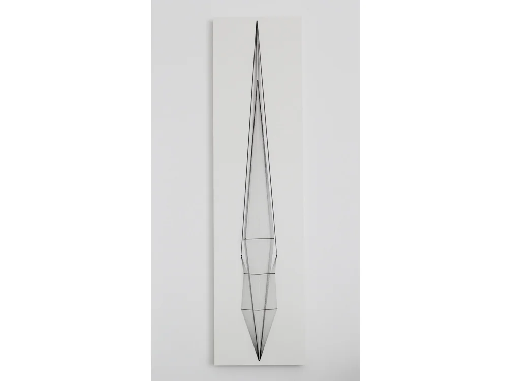 Sculp1.6_150x38cm_2018_onwall.jpg