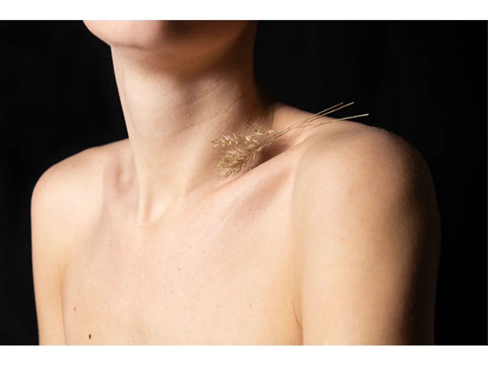 OUR-BODIES-ARE-ONLY-TEMPORARY-PLACES-TO-SHELTER_2019_ed5+1_50x75cm.jpg