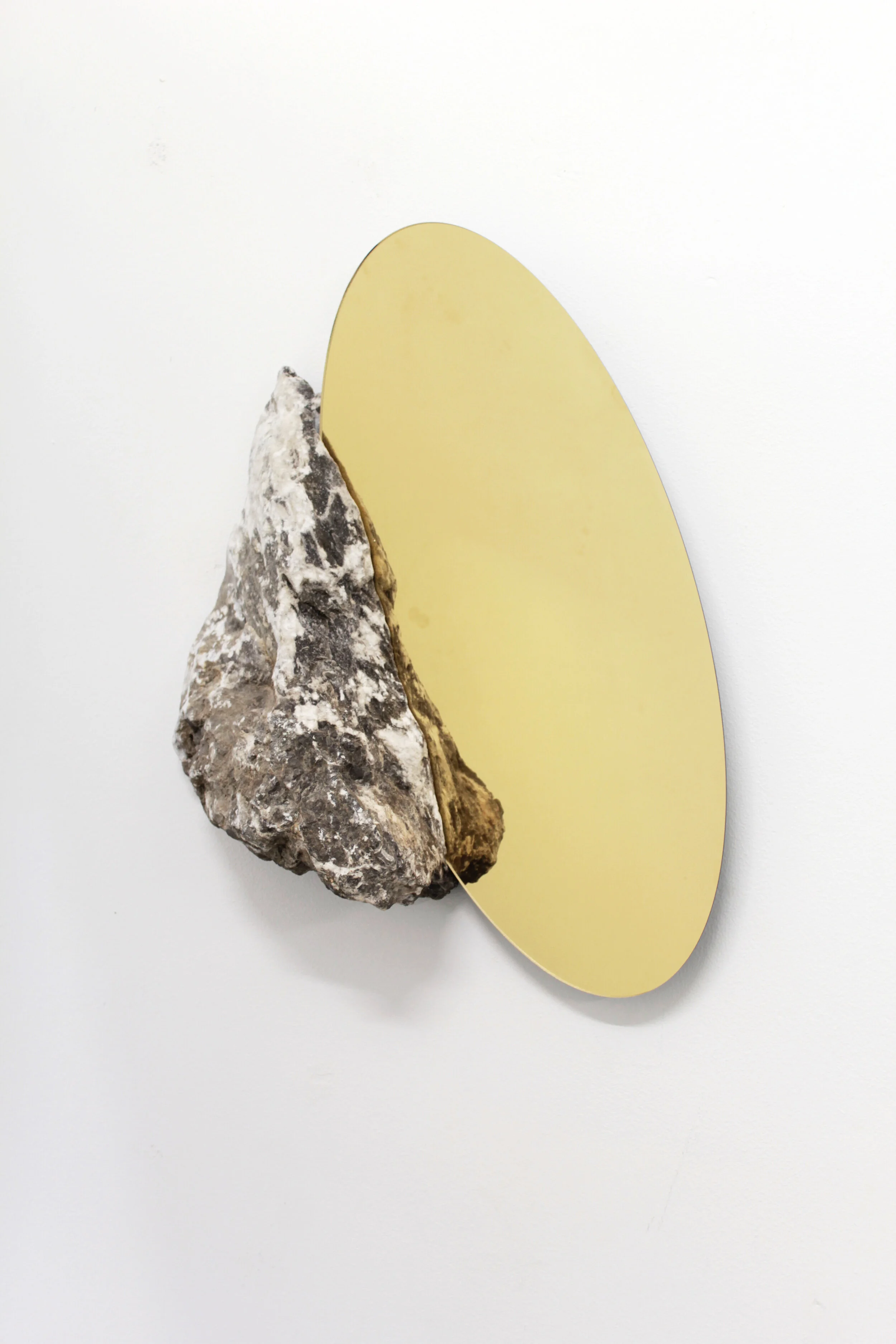 MumbleIII-50 x 37 x 14 cm-2020-wall-QuindaVerheul.jpg