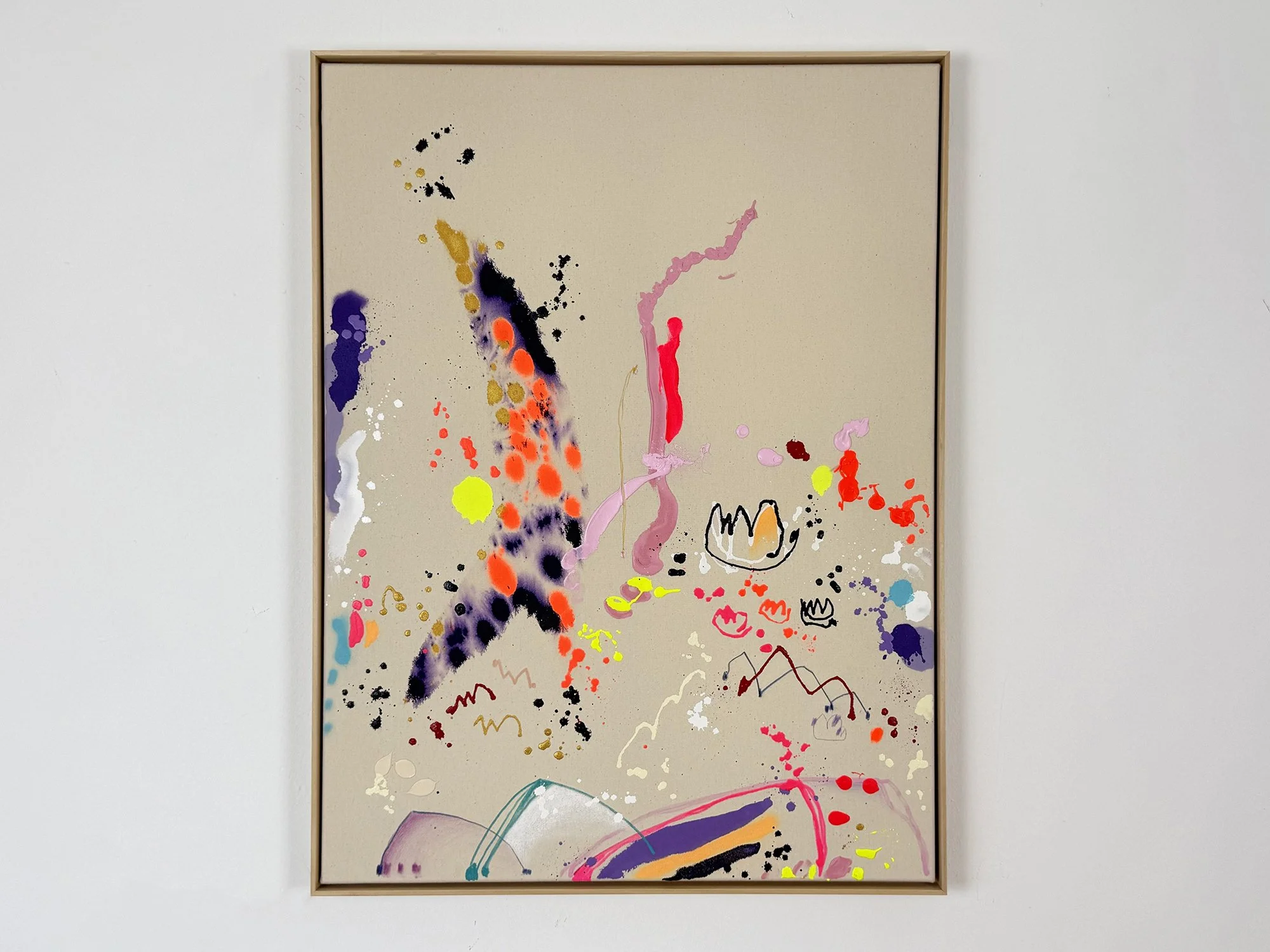 Morgensonne (Morning Sun) by Vera Klaus, contemporary abstract painting with purple, orange and neon yellow paint gestures on raw canvas