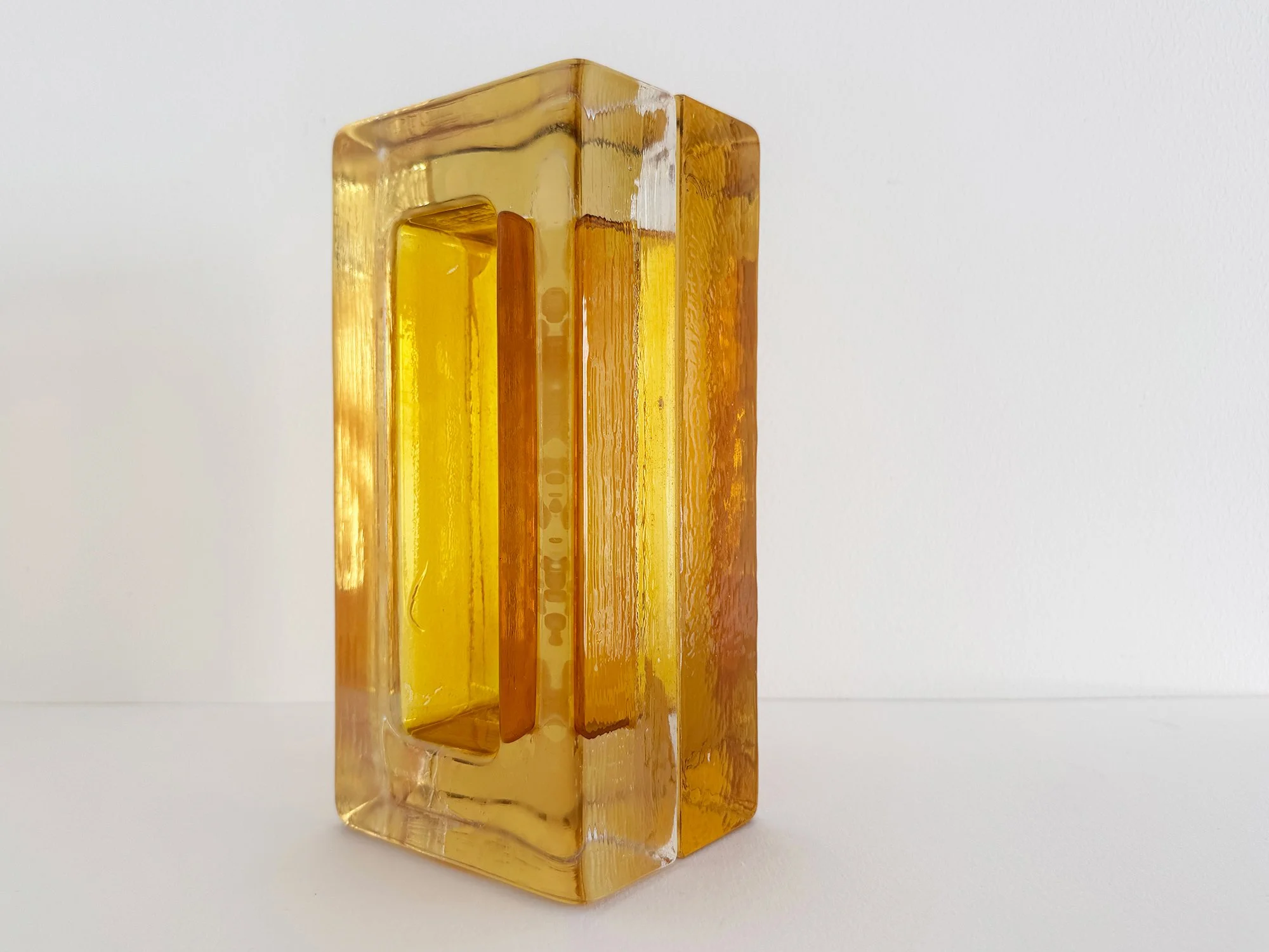Contemporary glass artwork by Lisette Schumacher inspired by architectural brick forms