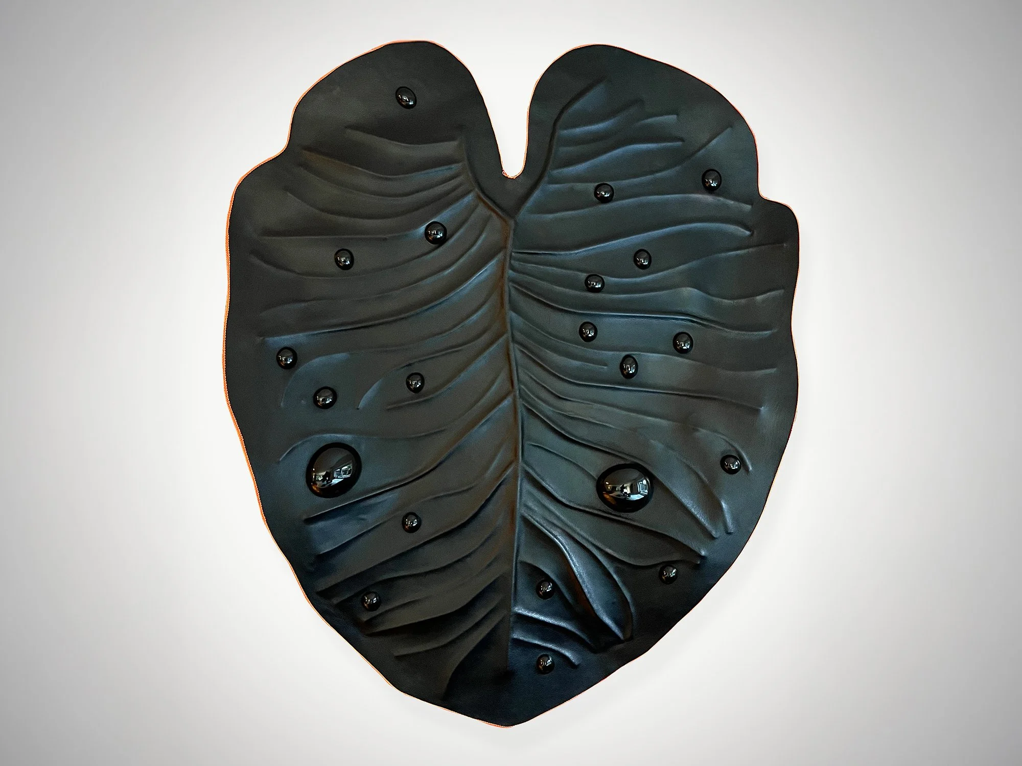 Drops Black by Madelon Uljee