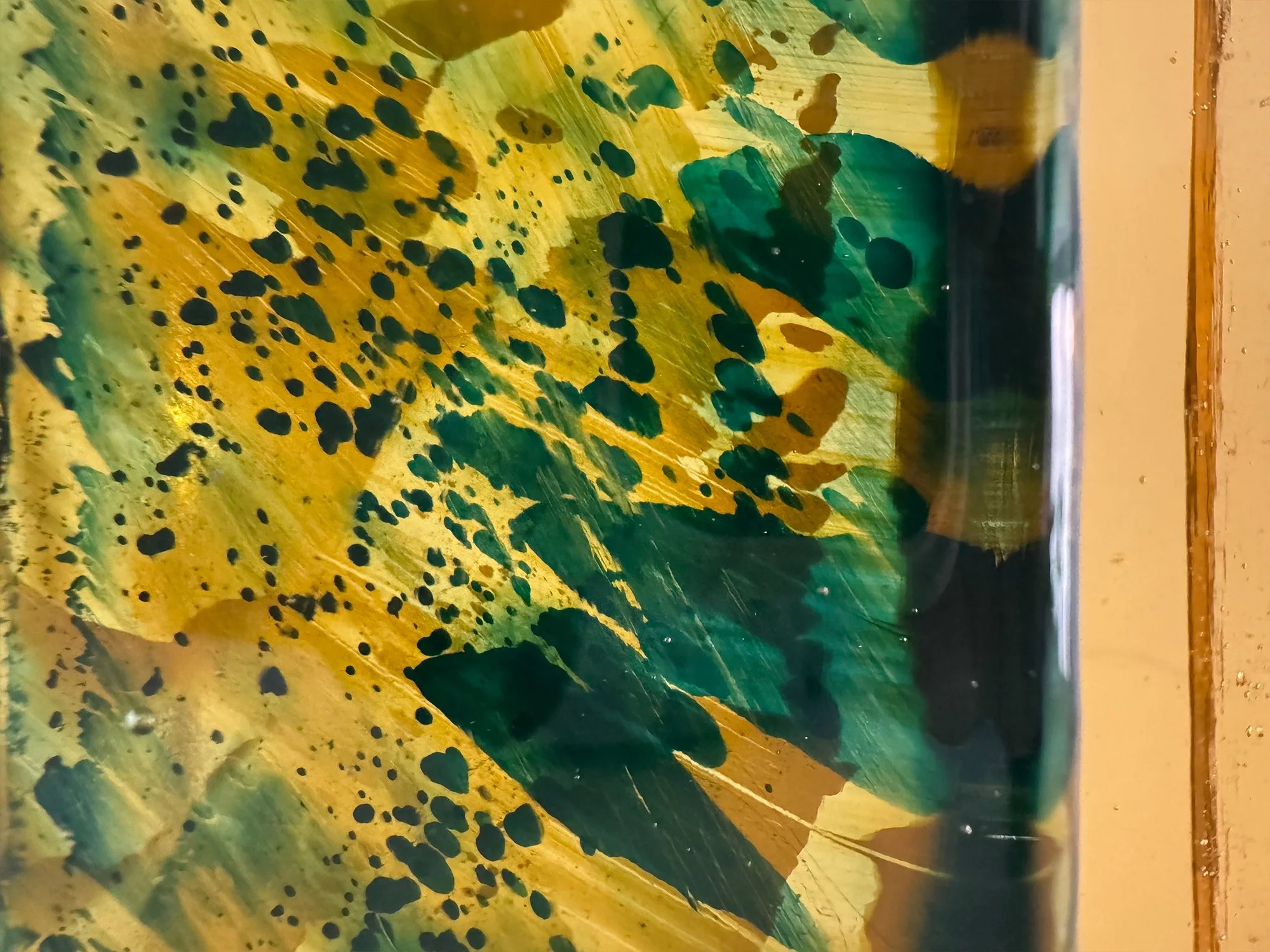 Close-up detail of handcast glass sculpture Spatial Shade IX by Lisette Schumacher showing surface texture and light reflections