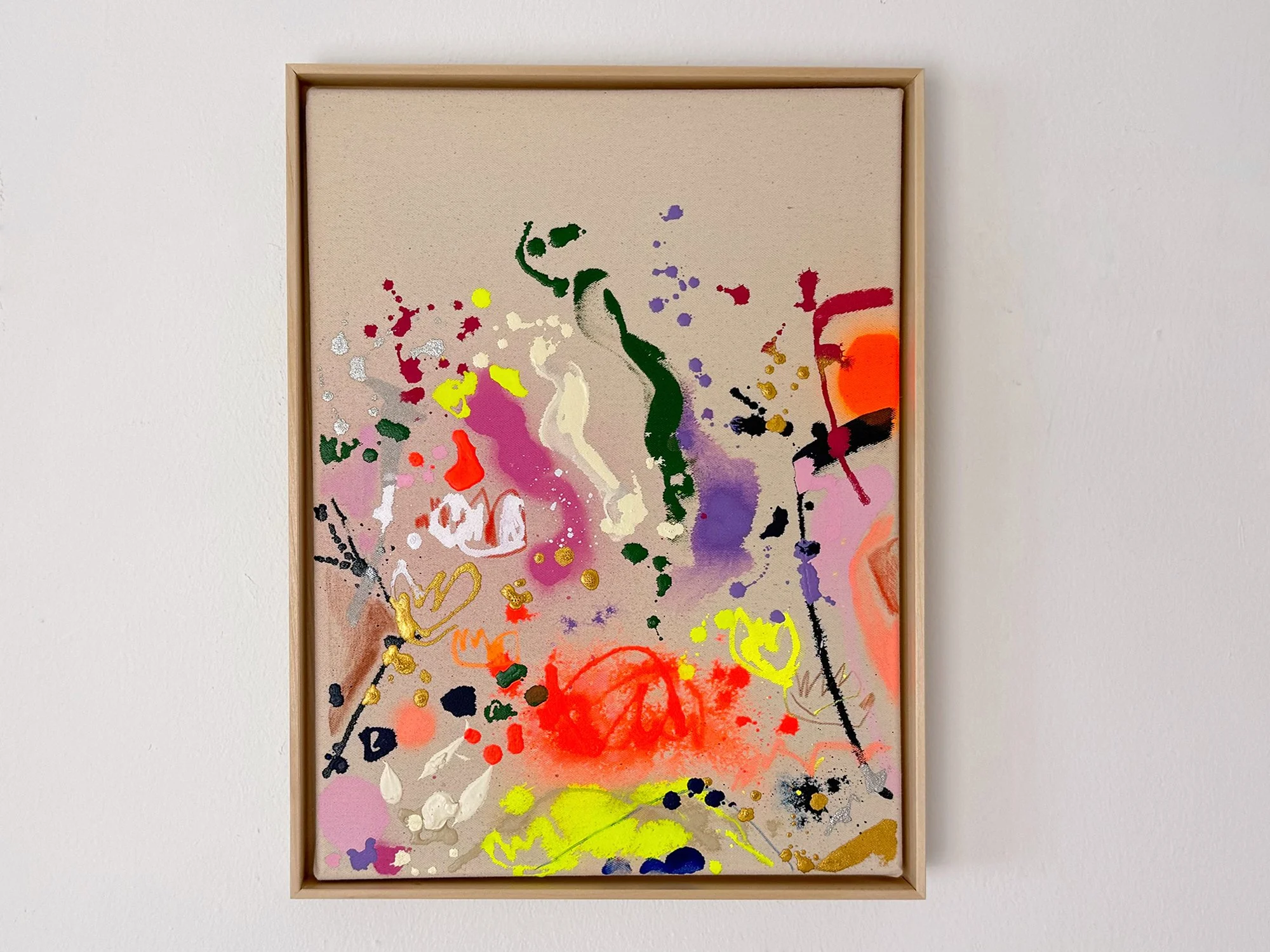 Gedankenkarussell, a framed work by Vera Klaus with a winding green line, orange form and violet washes on exposed canvas.