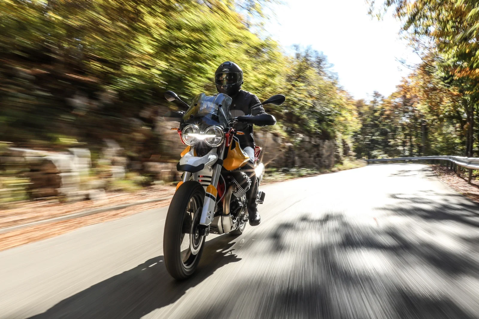 07 Moto Guzzi V85 TT.jpg