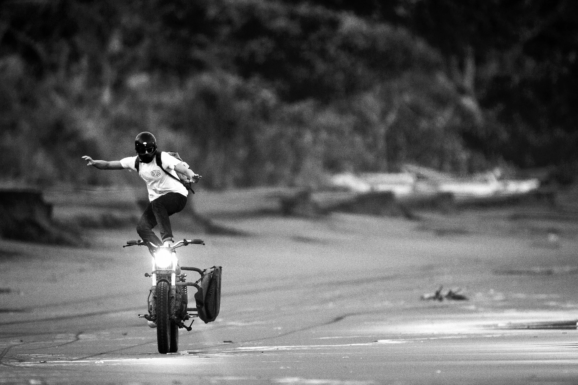 •SURFMOTO_06.jpg
