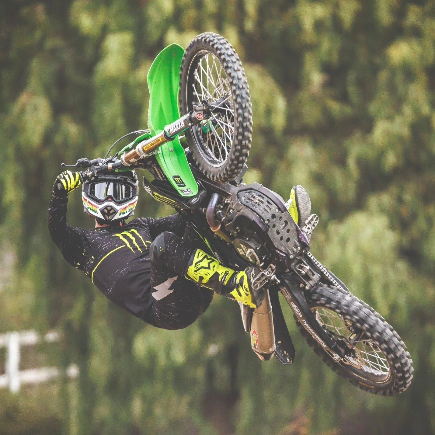 META — AXELL 'SLAY' HODGES JOINS TEAM EVS SPORTS