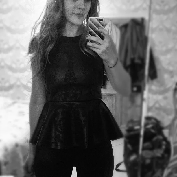 Phew! There’s definitely a ‘right’ way to wear a peplum and that is tailored to perfection so that it nips in at your smallest point! Emphasising your 'womanly’ curves. I absolutely LOVE this @zaraclothes Faux Leather Embroidered Peplum Top, £39.99. It fits much better in a Small (size 8-10) I’m trying it out with my @topshop #discopants… But it’s bedtime really so less of this dressing up like I still live @ #272 with @sophieolearysmith #fashion #style #blogger #whattowear #inspiration #photo #me #girl #redhead #hair #print #fblogger #clothes #ootd #wiwt #instapic #outfit #whatiwore #igdaily #zara #aw12 #peplum (Taken with Instagram )