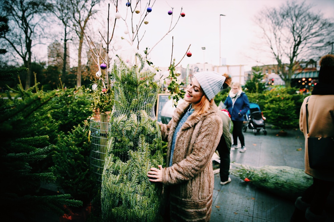 Lucie Loves... Lifestyle // It’s beginning to look a lot like Christmas with Pines and Needles
