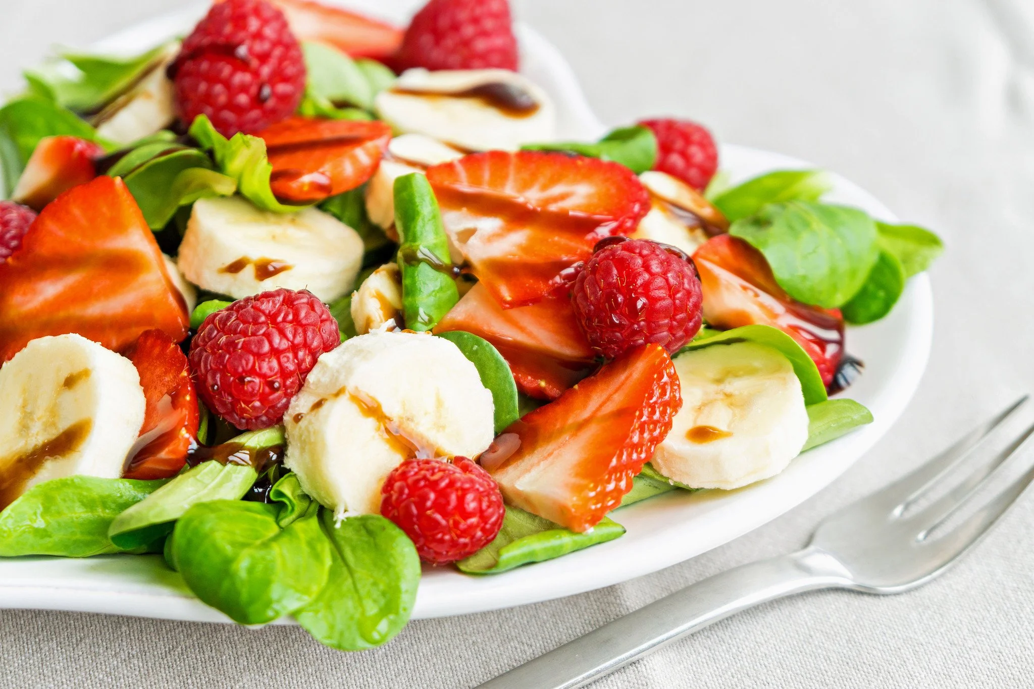 Della-Terra-Berry-Vinaigrette_402272548.jpg