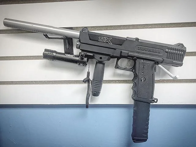 Latest creation. &bull;
photo by @jdsnapsh0t &bull;
#tippmann #paintball #custom #paintballguns #pistol #tipx #uzi #pistolmod #modifications #mods #createaclass