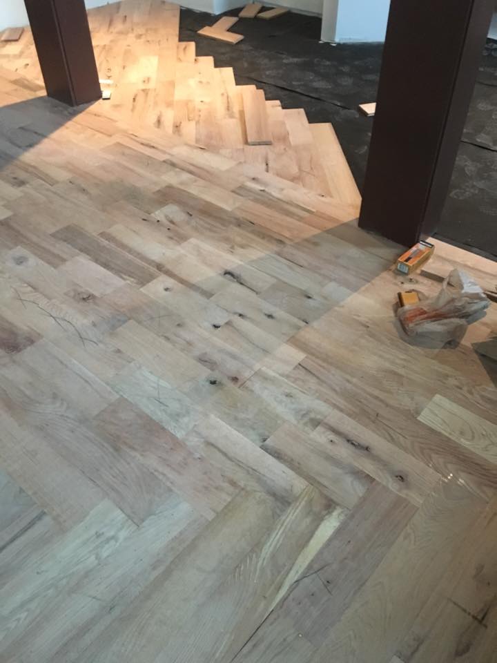 wood flooring ceniza