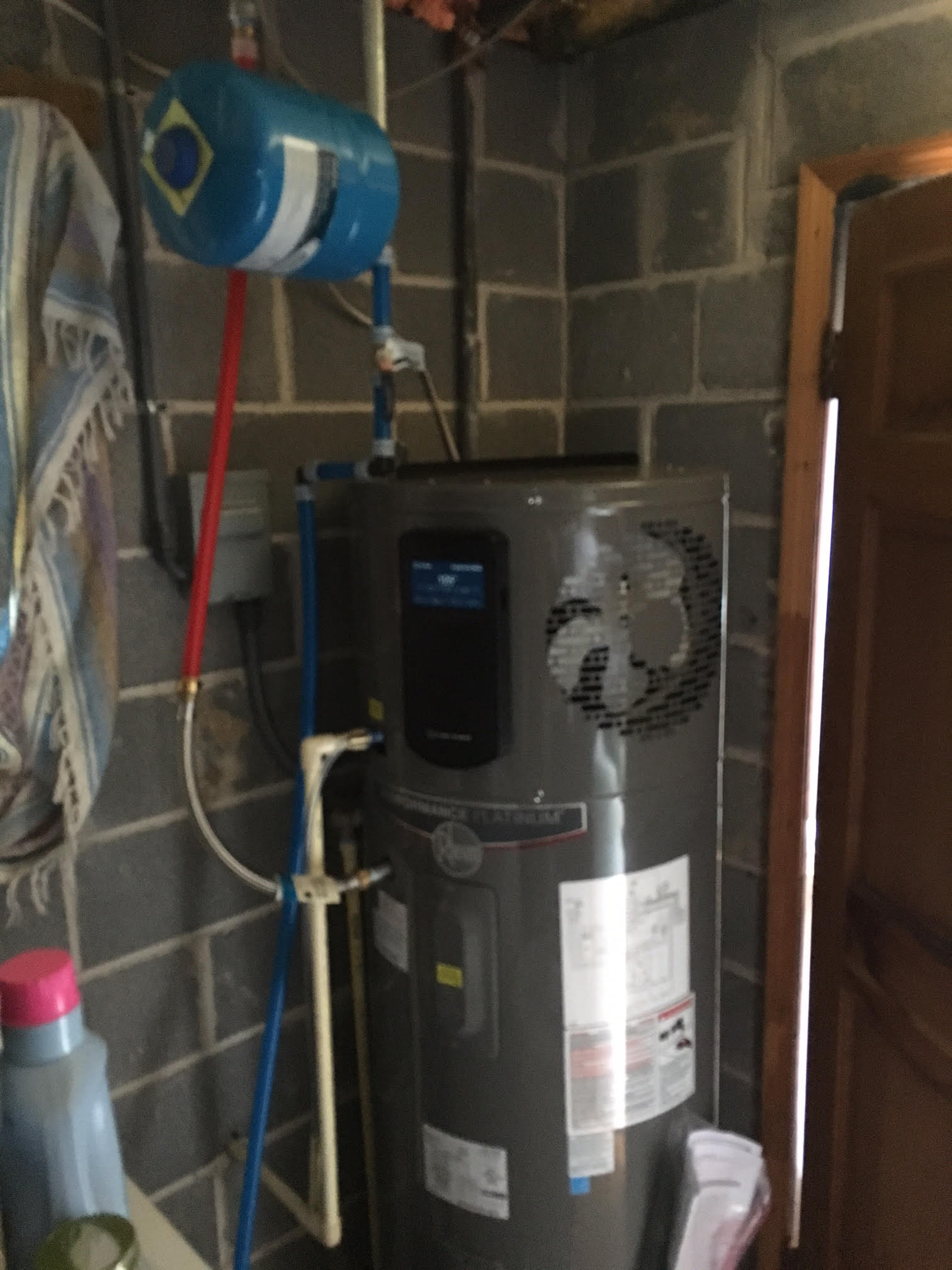 water heater heat pump with expansion tank