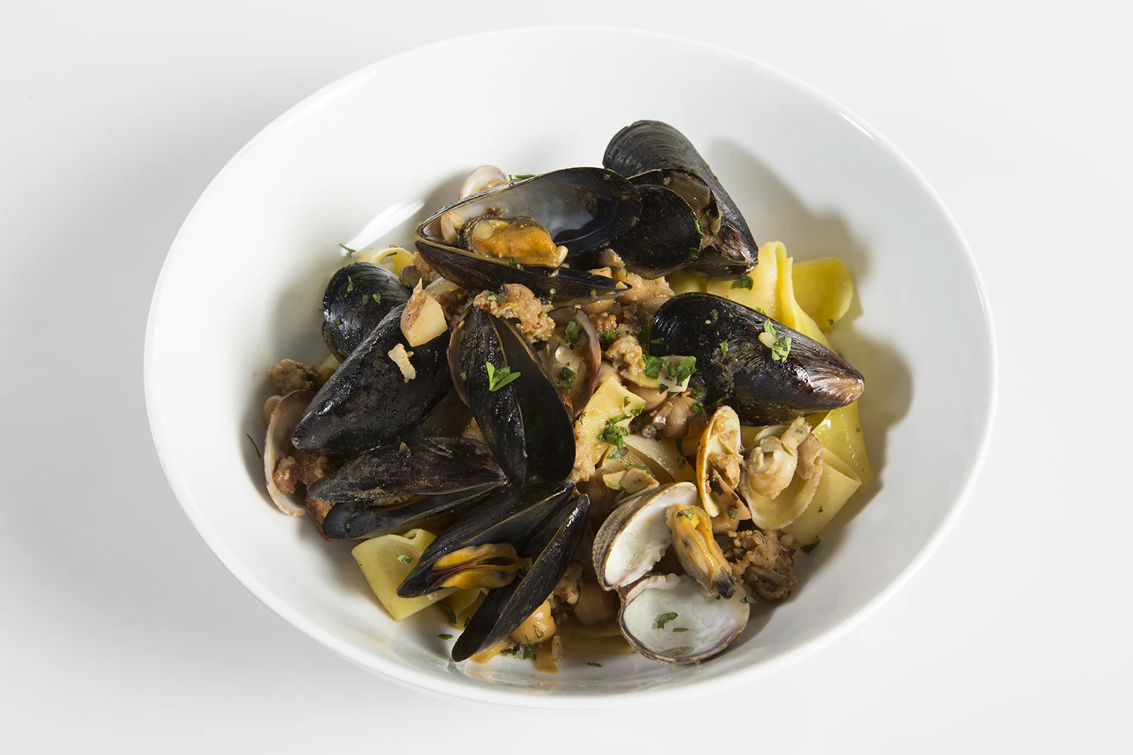 STEAMEDMUSSELSANDCLAMS_03.jpg