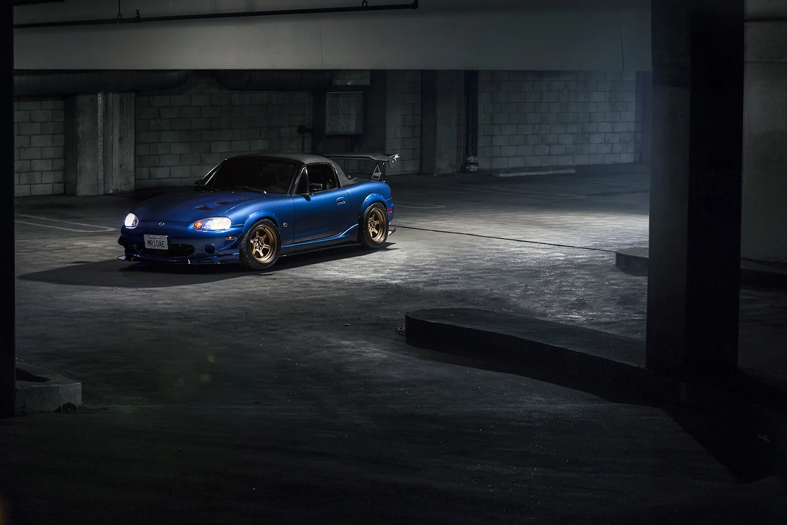 MIATA_FRONT3QUARTER_01.jpg