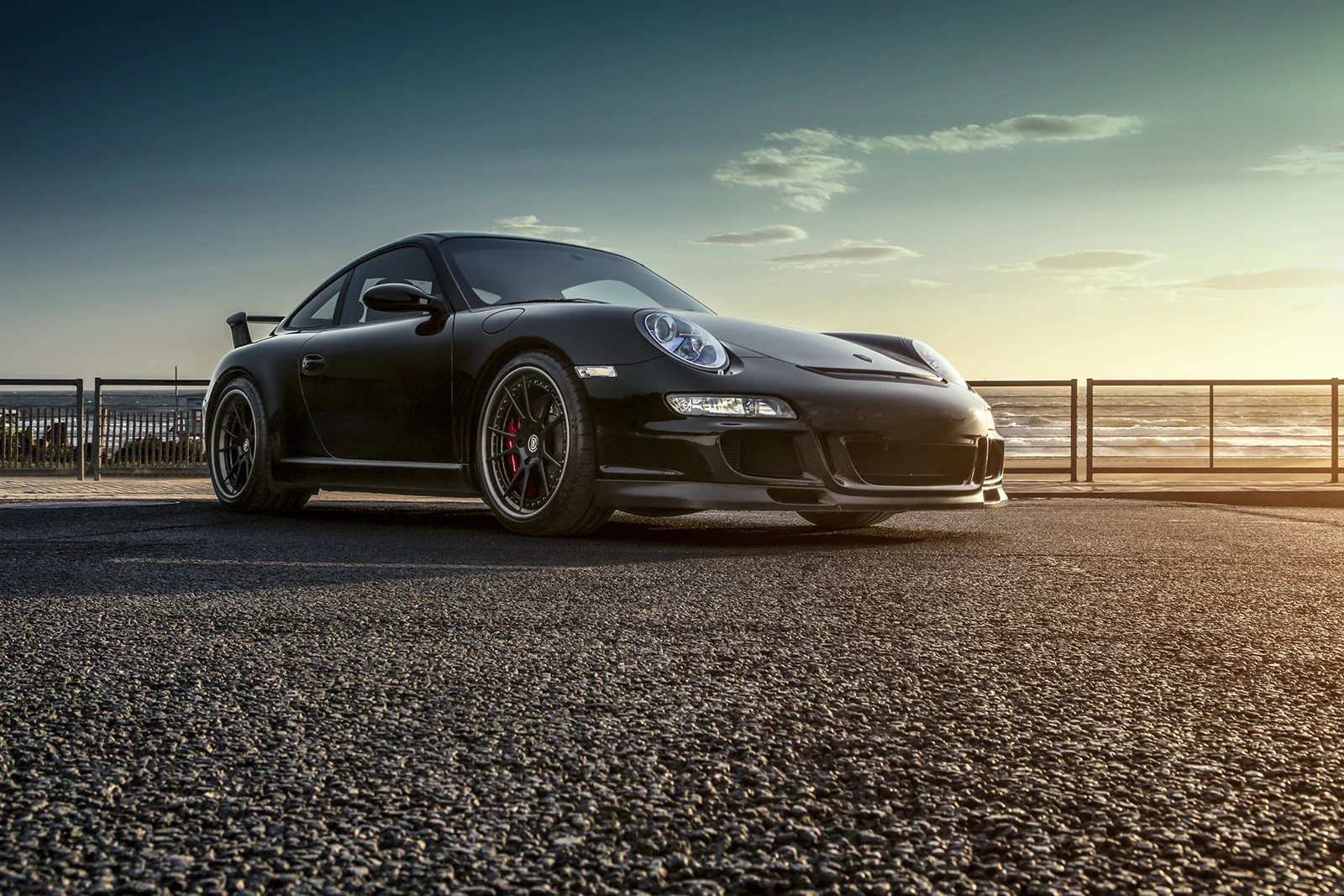 GT3_FRONT3QUARTER_SUNSET.jpg