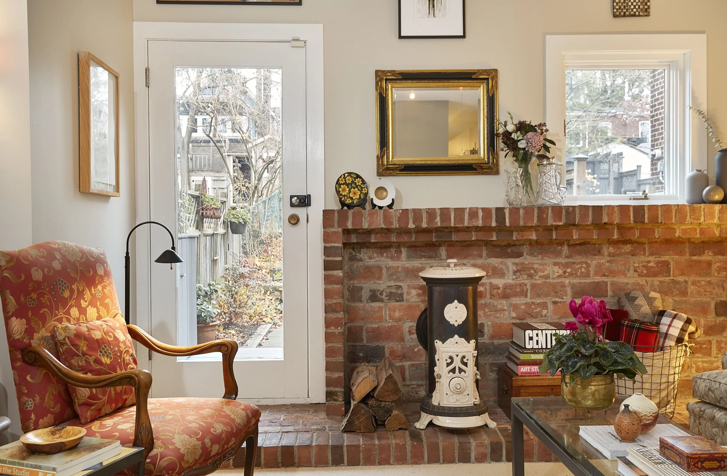 SOLD Custom Built Perfect For A Cozy Winter, 201 Waverley Rd