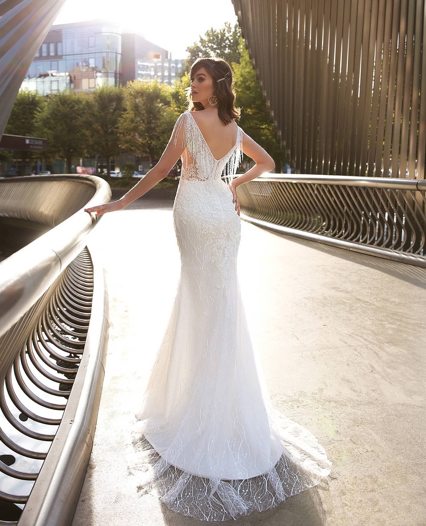 &iquest;Buscas un vestido que refleje tu personalidad? 💛🧡💜 En nuestra casa de novias podr&aacute;s encontrar ese vestido perfecto que te har&aacute; mostrar lo mejor de ti. No importa si eres rom&aacute;ntica, tradicional, bohemia, alternativa o s