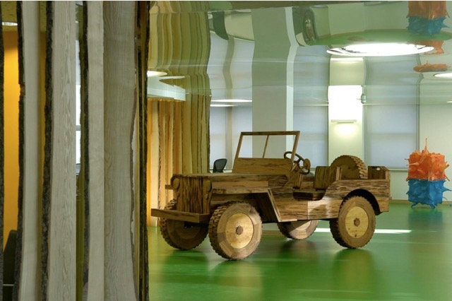 Lee Stoetzel, "Jeep" at SEI, London.