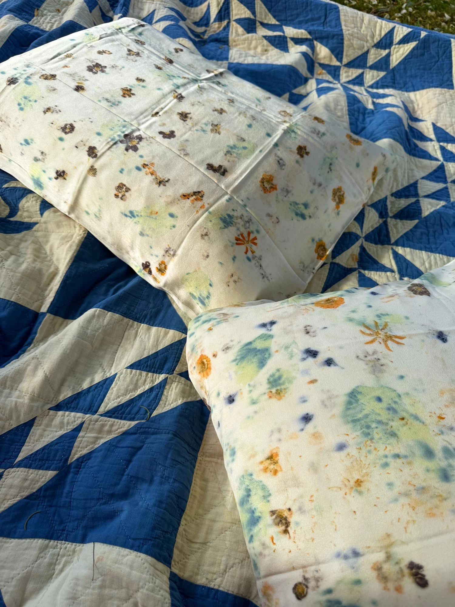 Botanically-dyed-silk-pillowcase-tidepool-set-maui-03.jpg