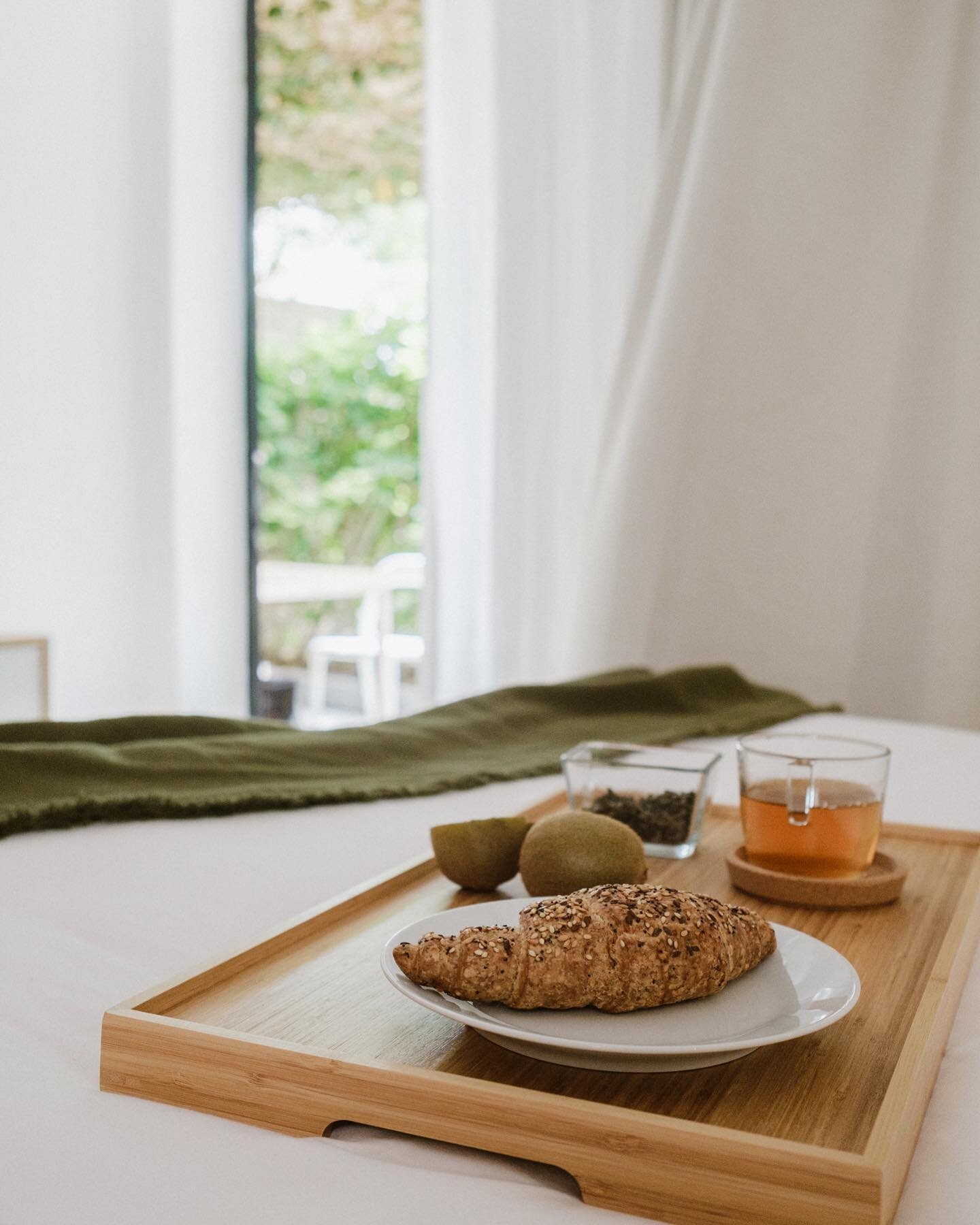 Ven a #11holidayhomes a disfrutar de los peque&ntilde;os placeres, sin prisas y disfrutando el momento 🥐☕️

#tenerifesur #tenerifelicidad #apartamentos #apartamentotenerife