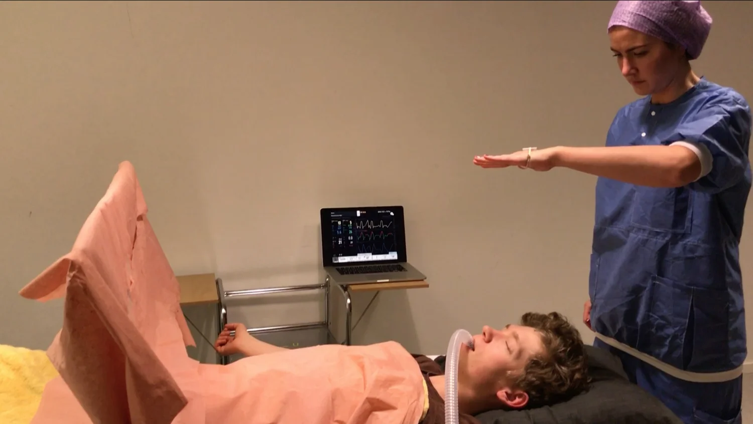 Initial concepts – Layered touch : Another concept is the faceless gestural interaction “layered touch”, which enables the Anaesthesia nurse to apply Anaesthesia machine settings on the patient through gestural interactions.