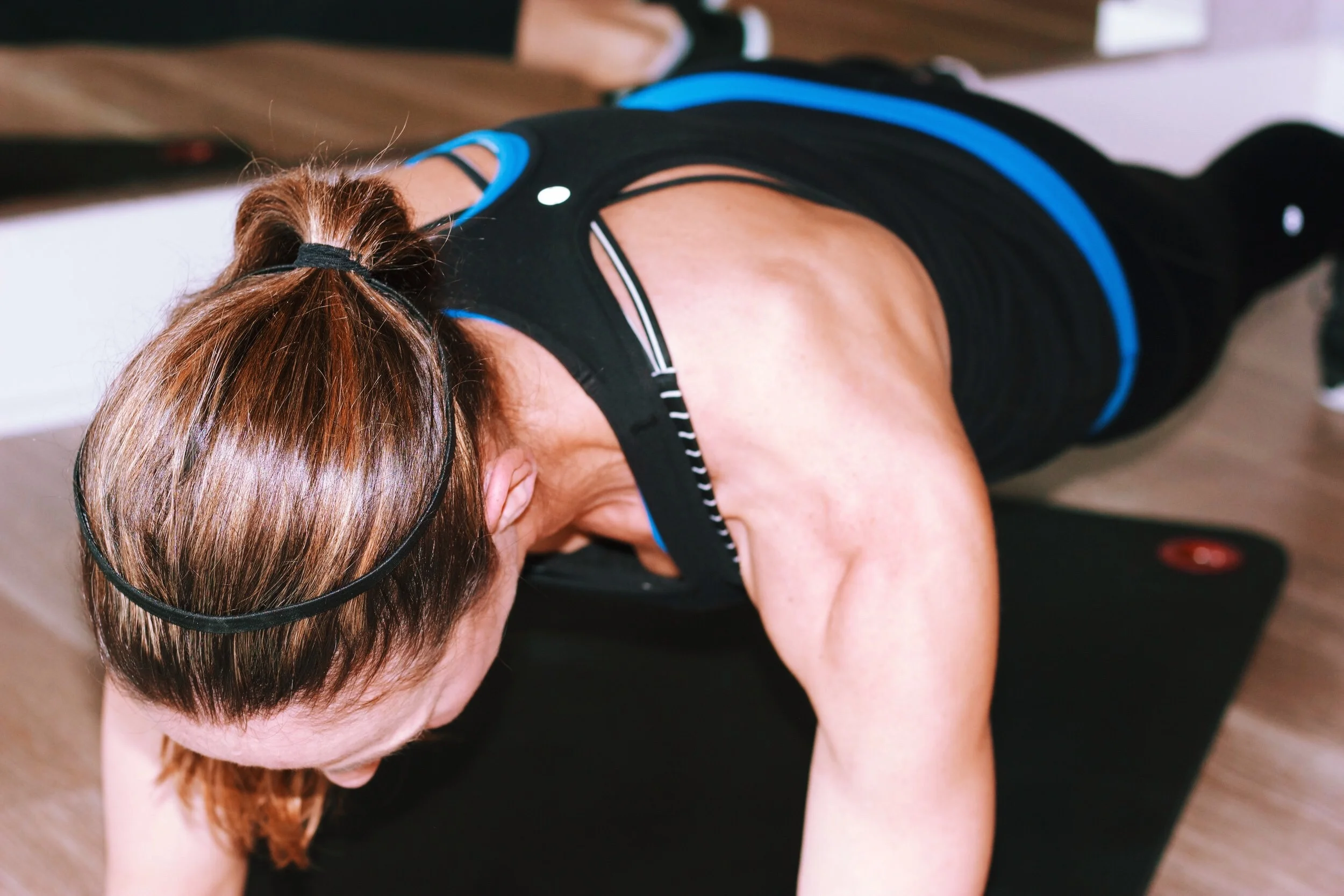 21 minute beginner full body kettlebell workout cardio coffee and kale
