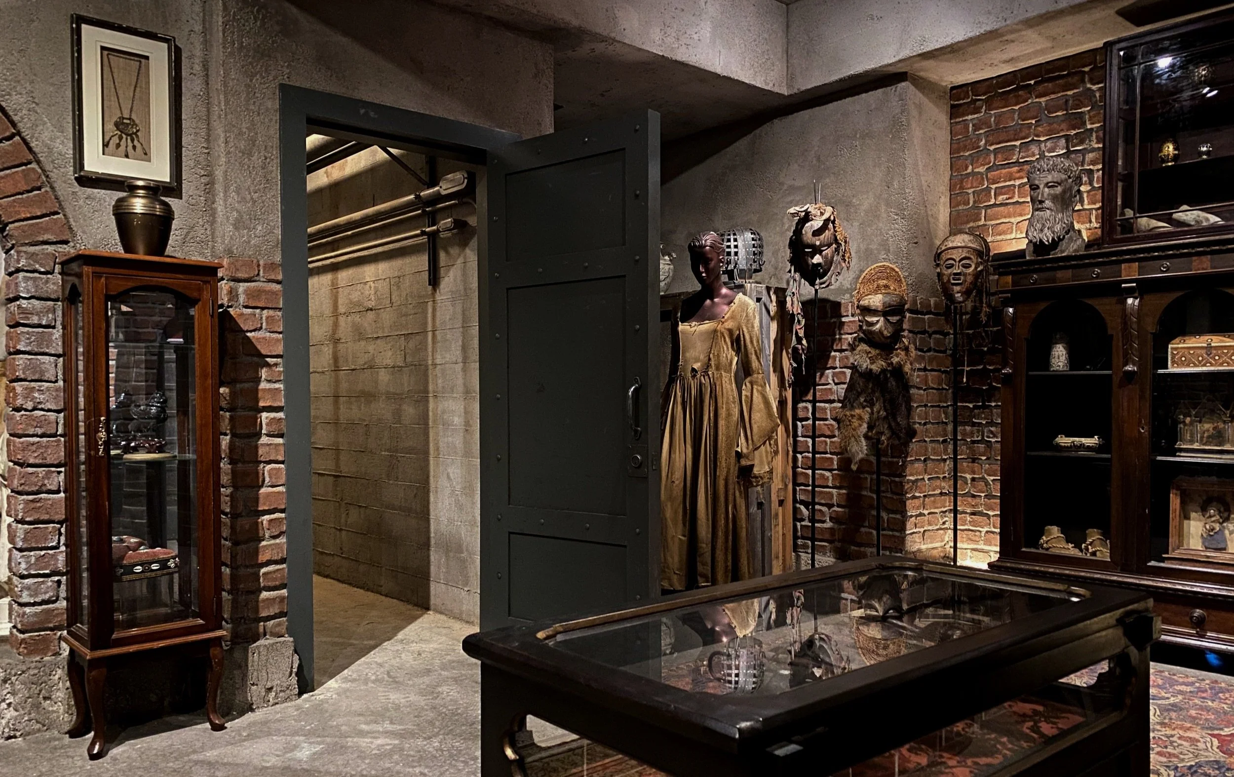  Int. Baudelaire Mansion Art Vault- Stage Build 