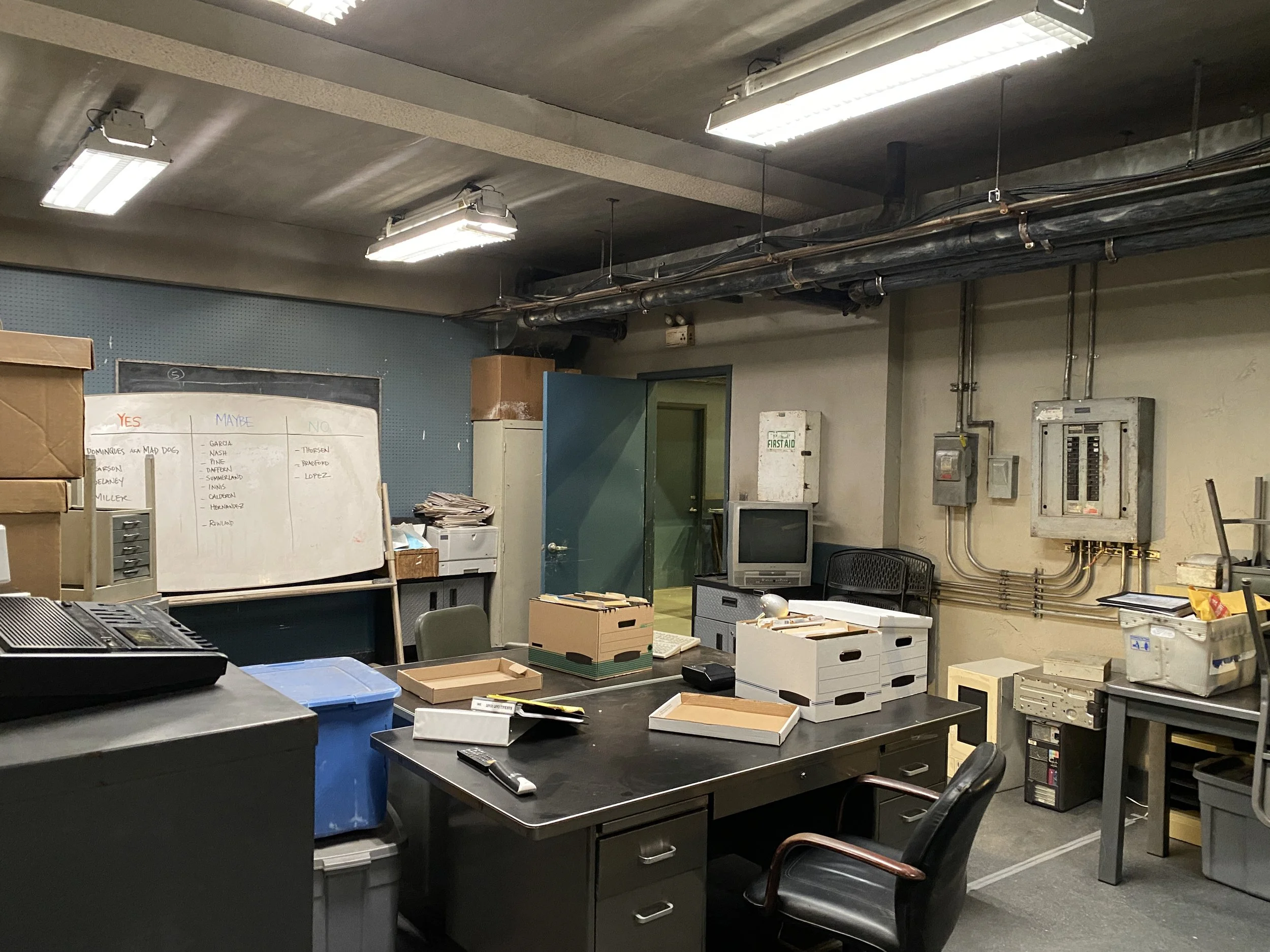  Int. Station- War Room- Stage Build 