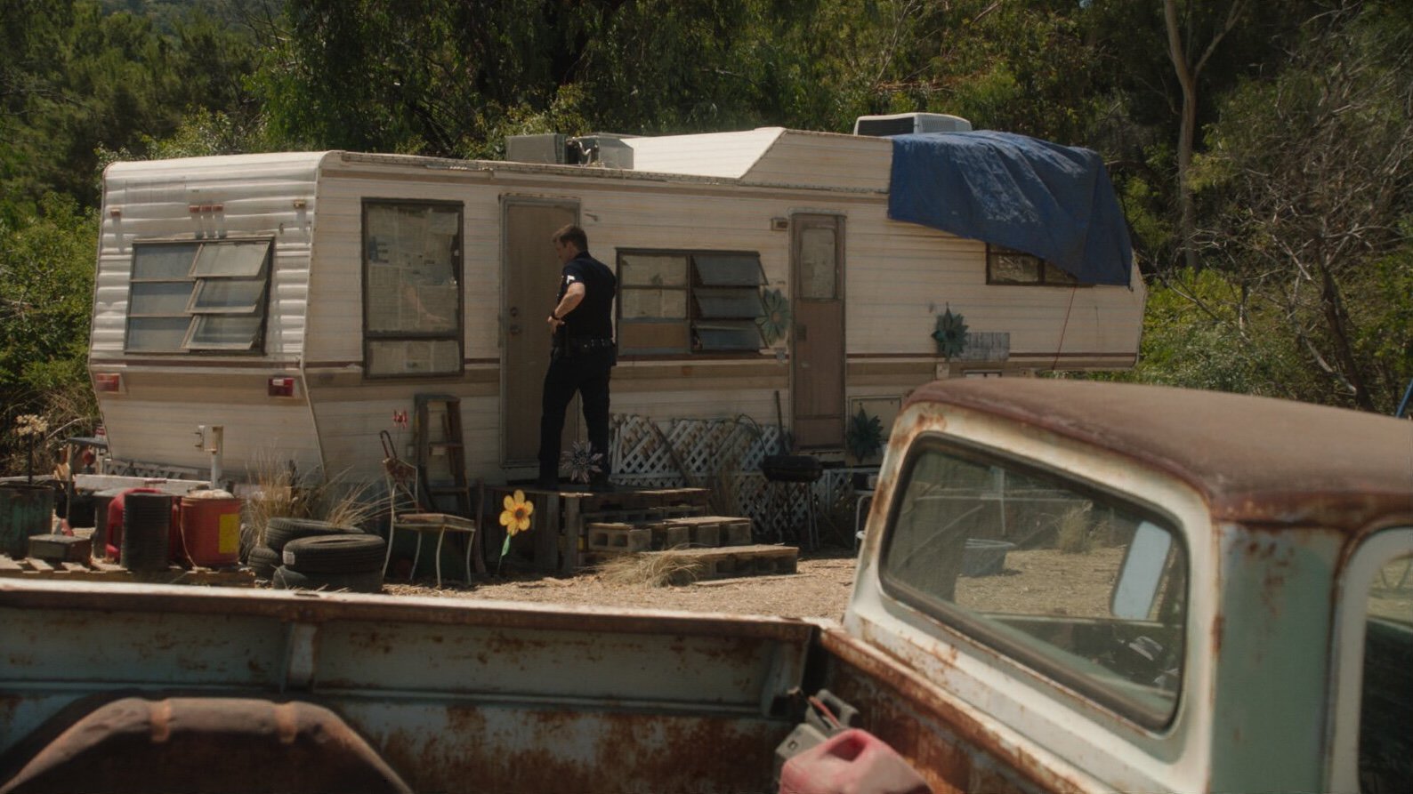  Ext/Int- Ryan’s Mobile Home- Location Build &amp; Dress, and Modified Picture Vehicle 