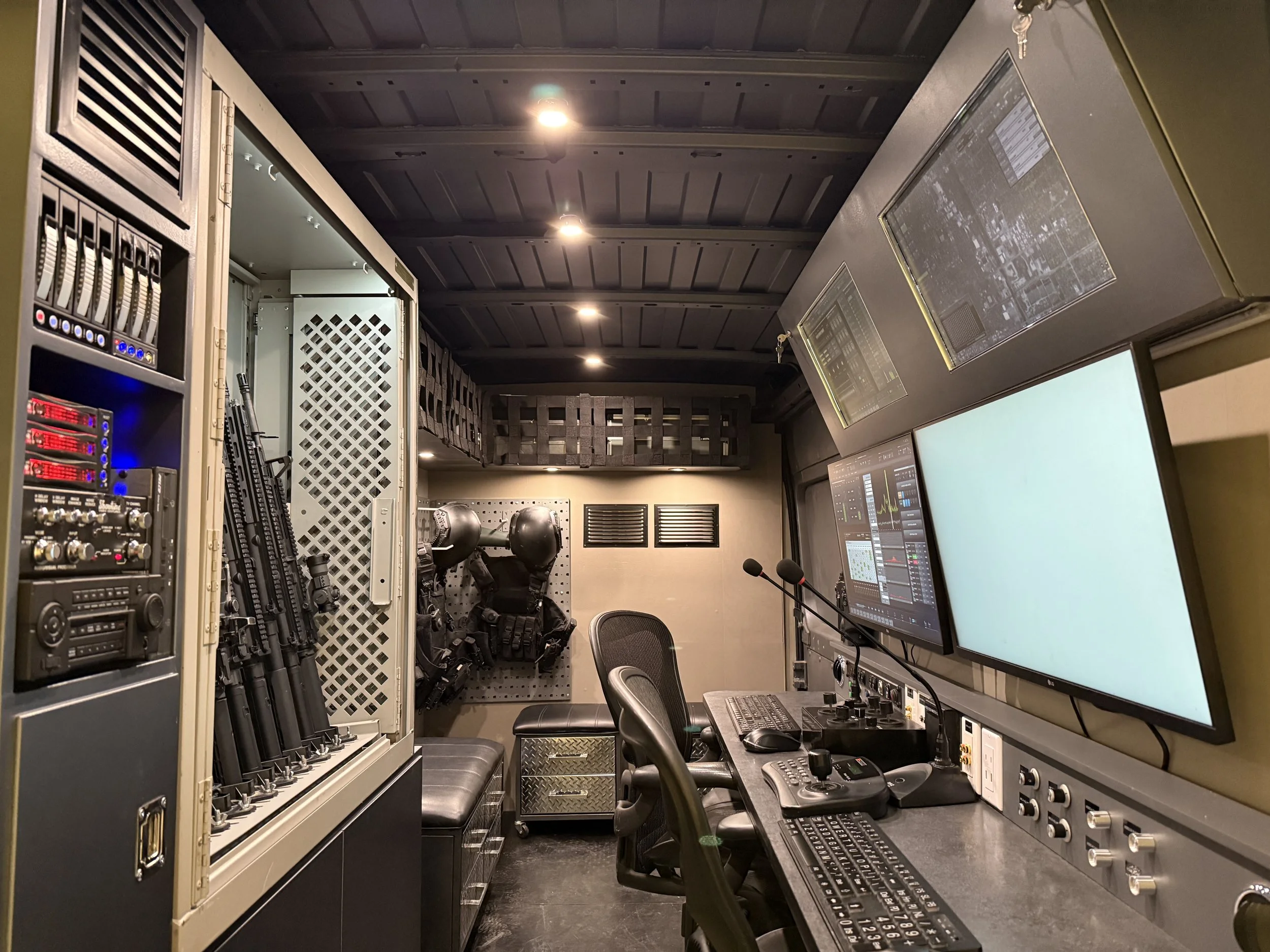  Int. FBI Surveillance Van- Picture Vehicle Modification Build 