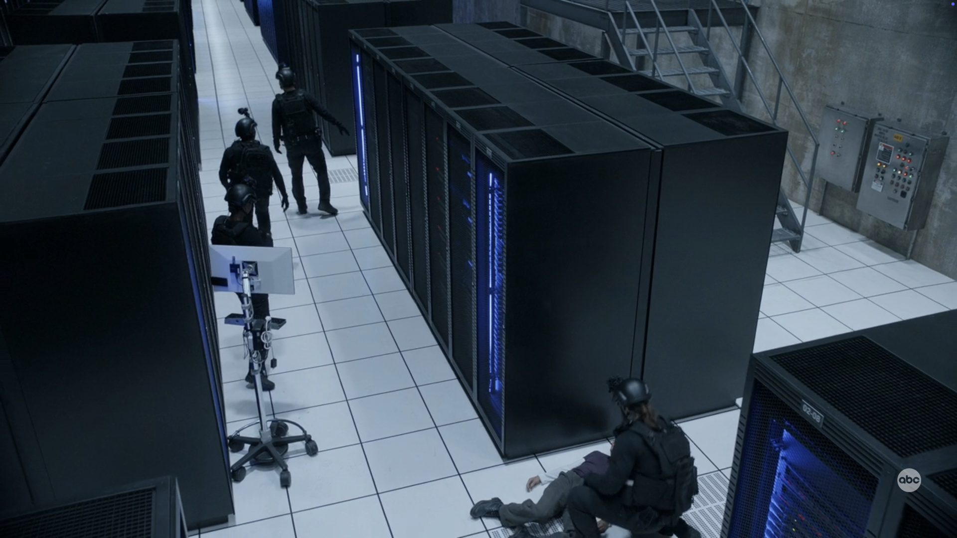  Int. Server Farm- Stage Build with Set Extension 