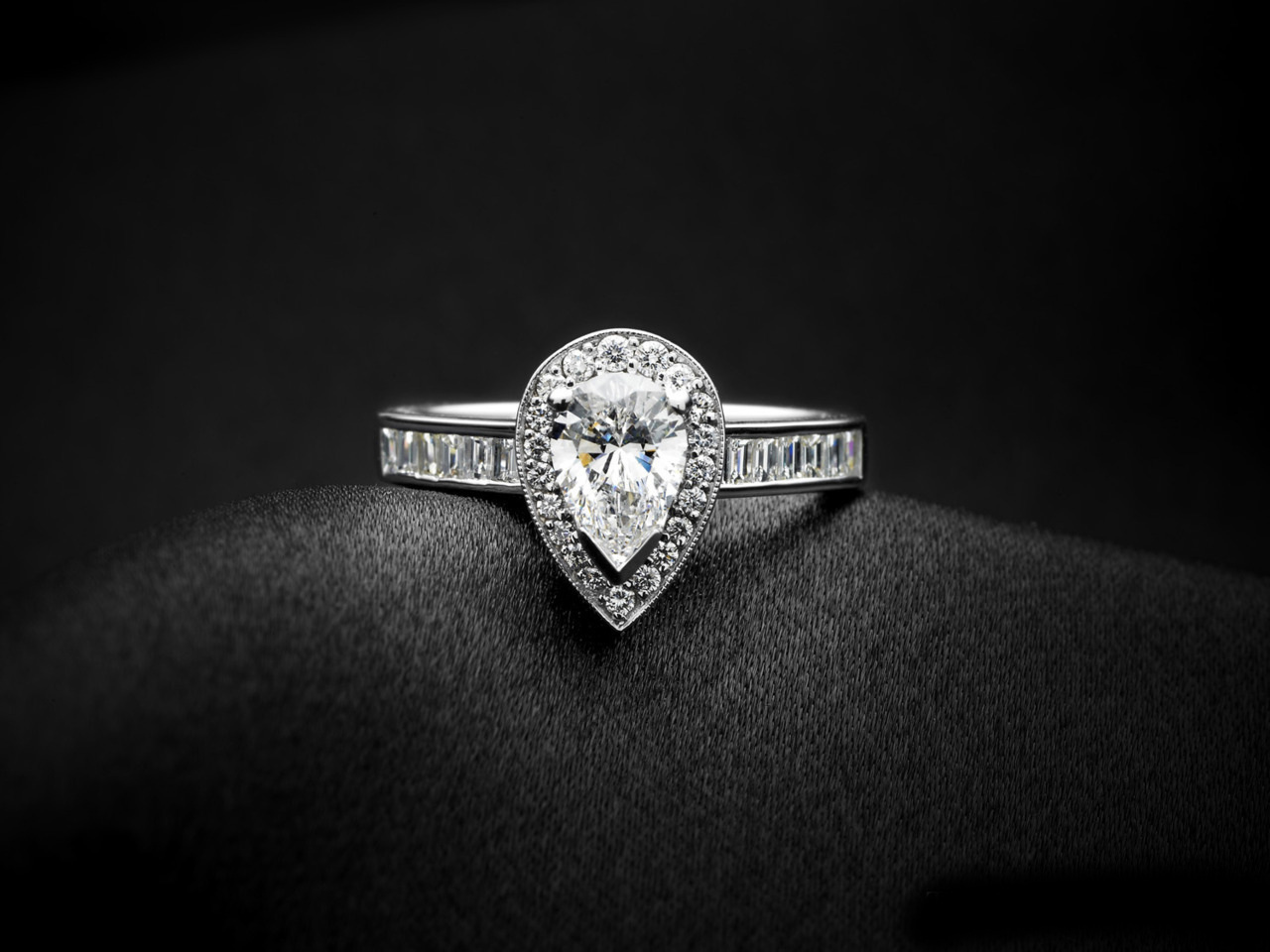 Diamond-Ring-Jewellery-Photography-03.jpg