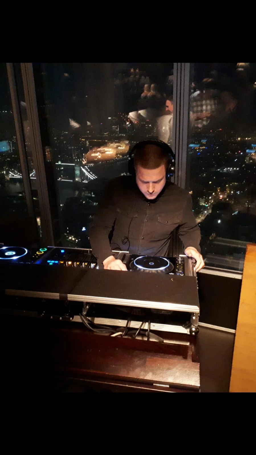Oblix Lounge, 35th floor @ the Shard, London.