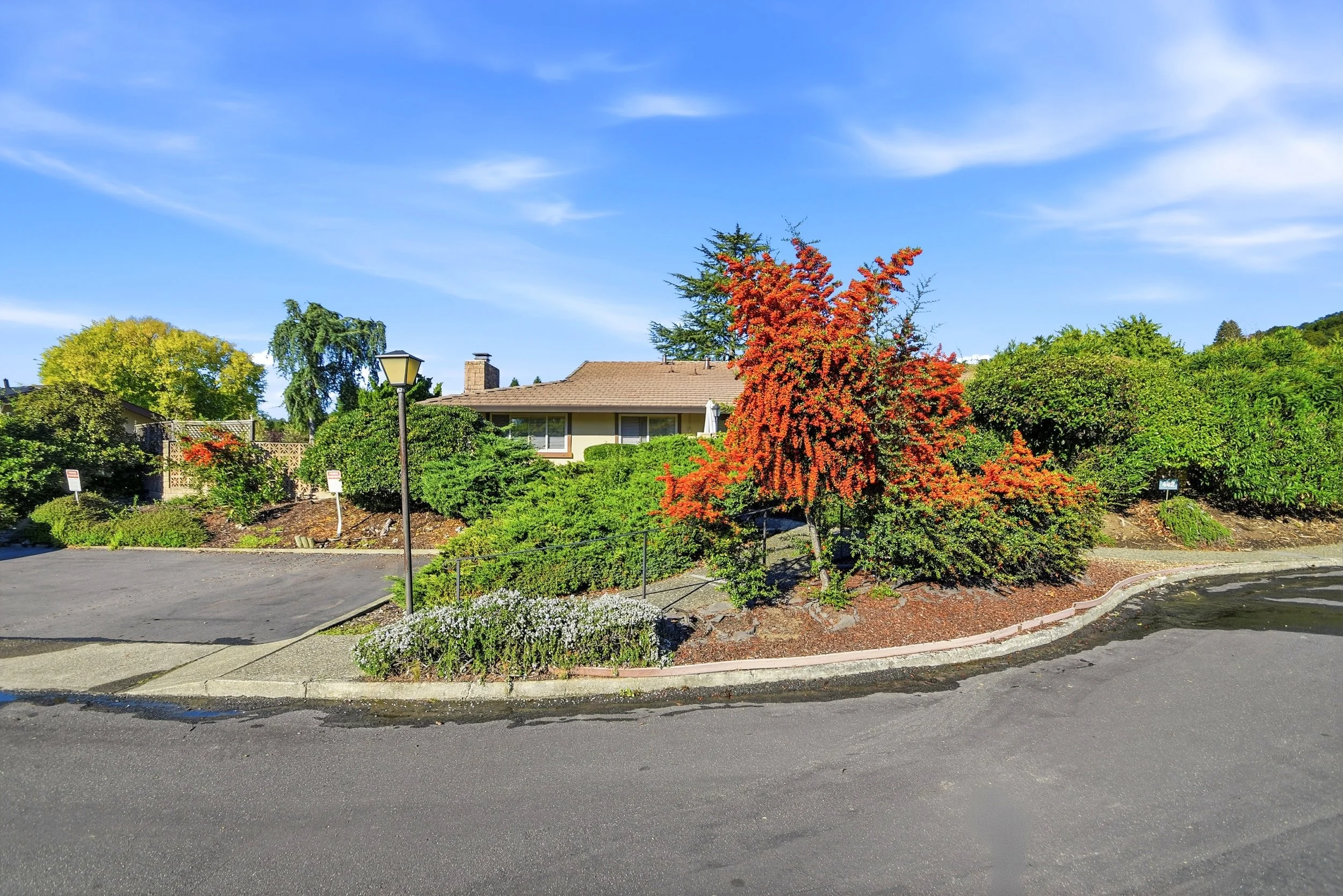 02_f8_442b_Las_Casitas_Ct.jpg