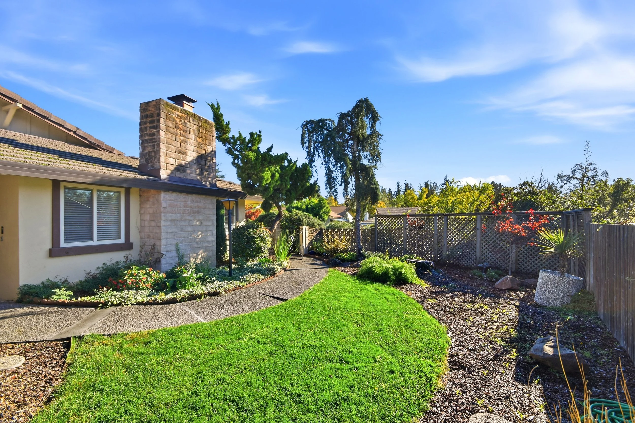 38_f8_442b_Las_Casitas_Ct.jpg