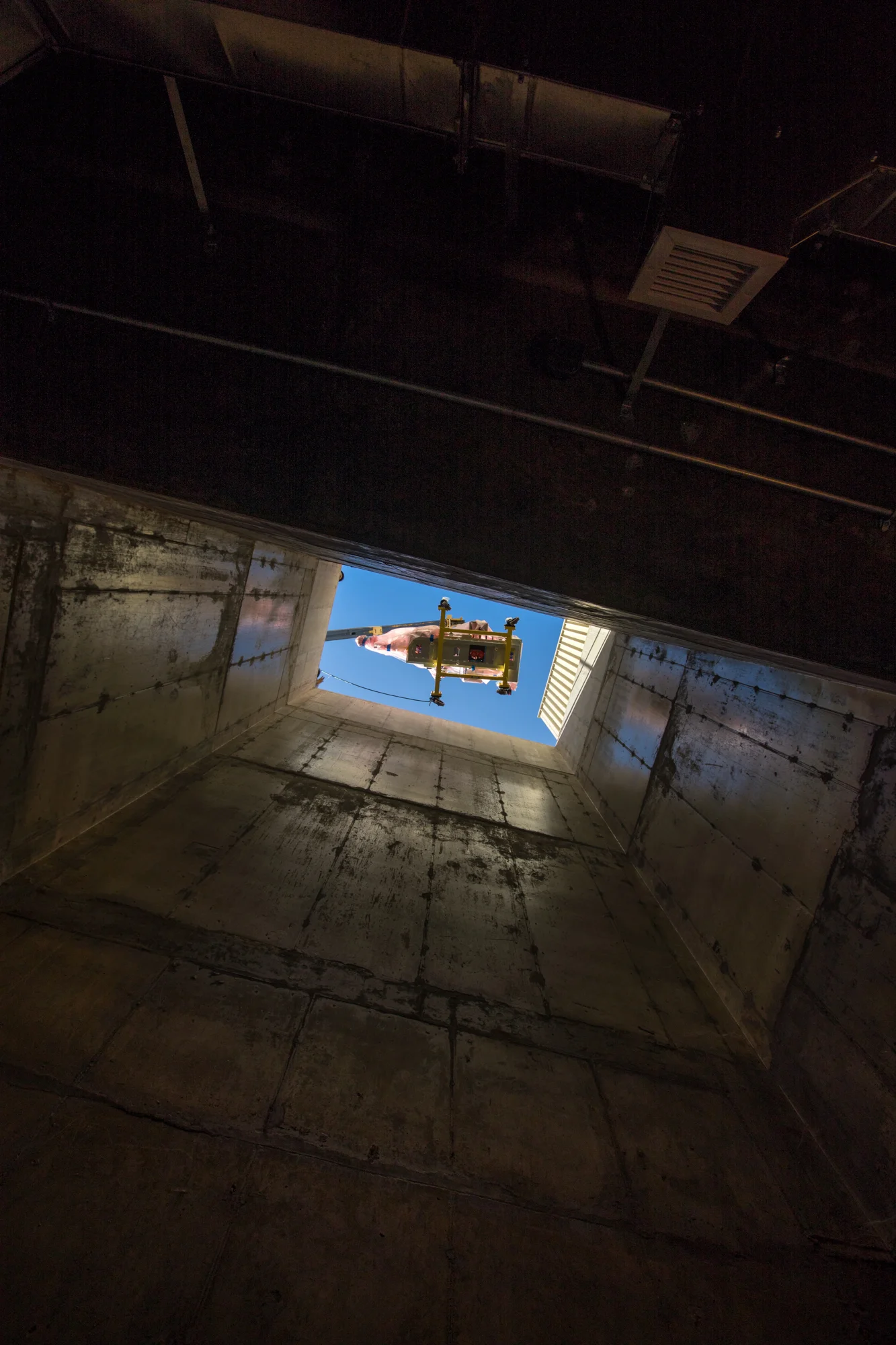 2018_0216_2018_0216_LCLS_II_RF_Gun_Install-260.jpg