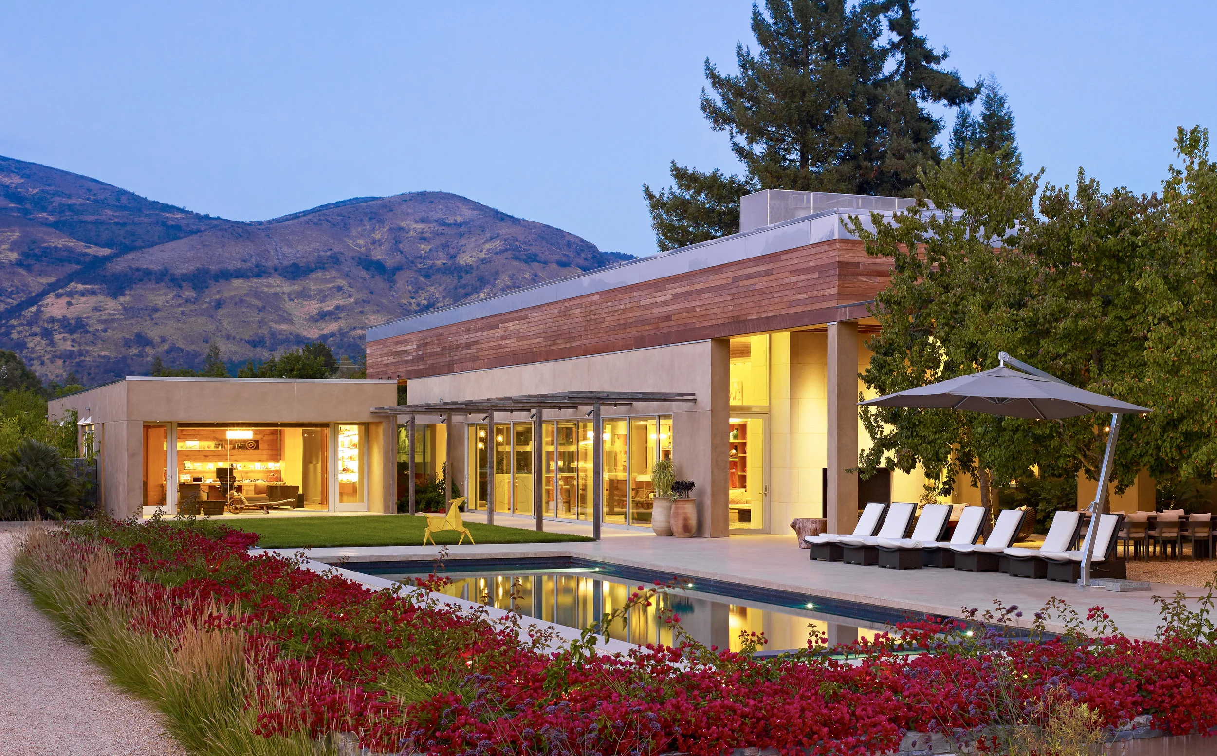 Napa CONTRACTOR: Plath & Company - www.plathco.com | PHOTOGRAPHY: Mark Schwartz - www.markschwartzphotography.com | LIGHTING: Anna Kondolf Lighting Design - http://www.kondolf.com/