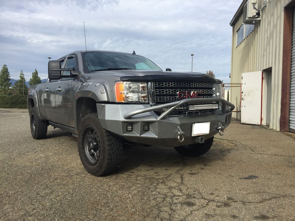 2011-2014 GMC 2500 Winch Ready Front Pre-Runner II Bumpe 2.jpg