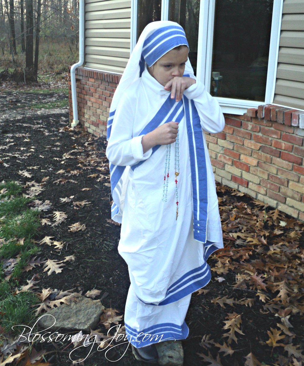 Mother+Teresa+costume+2.jpg