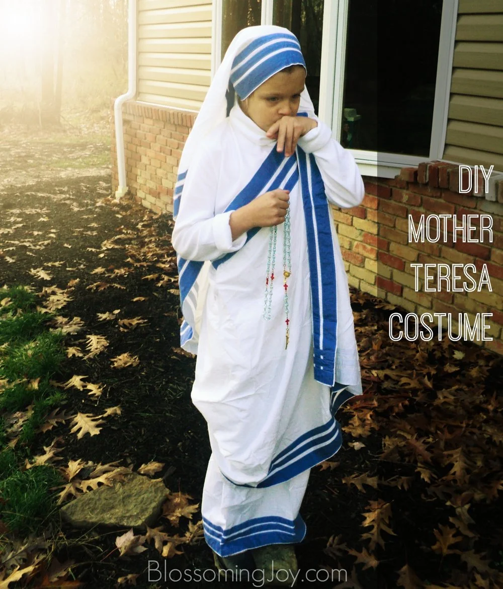 Mother Teresa of Calcutta DIY All Saints' Day Costume