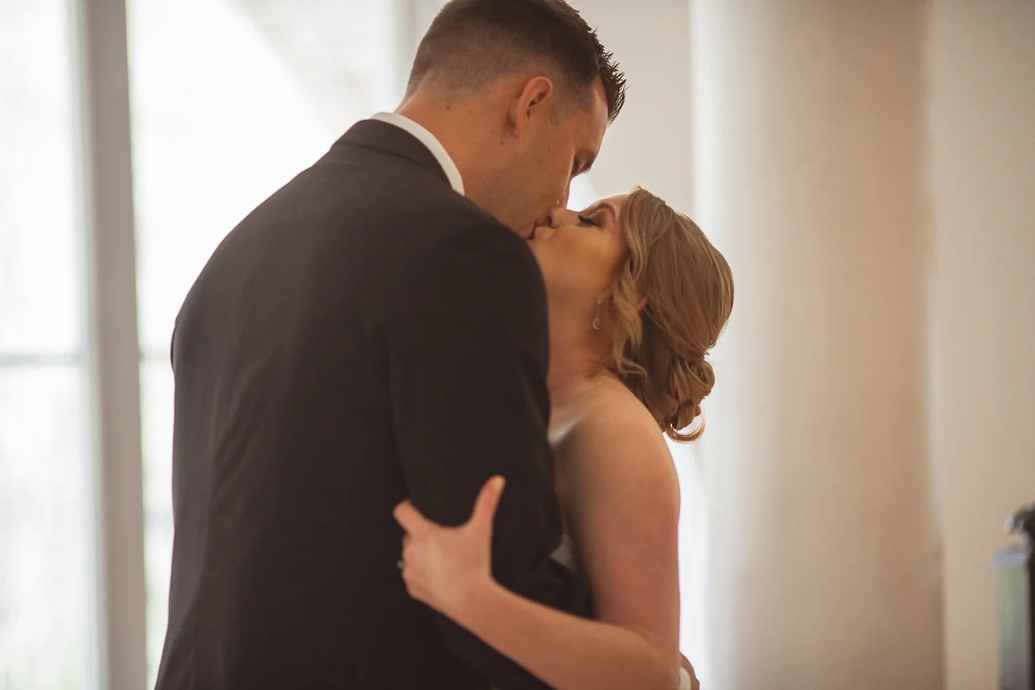 MiamiWeddingPhotographers_HotelColonnade-33.jpg
