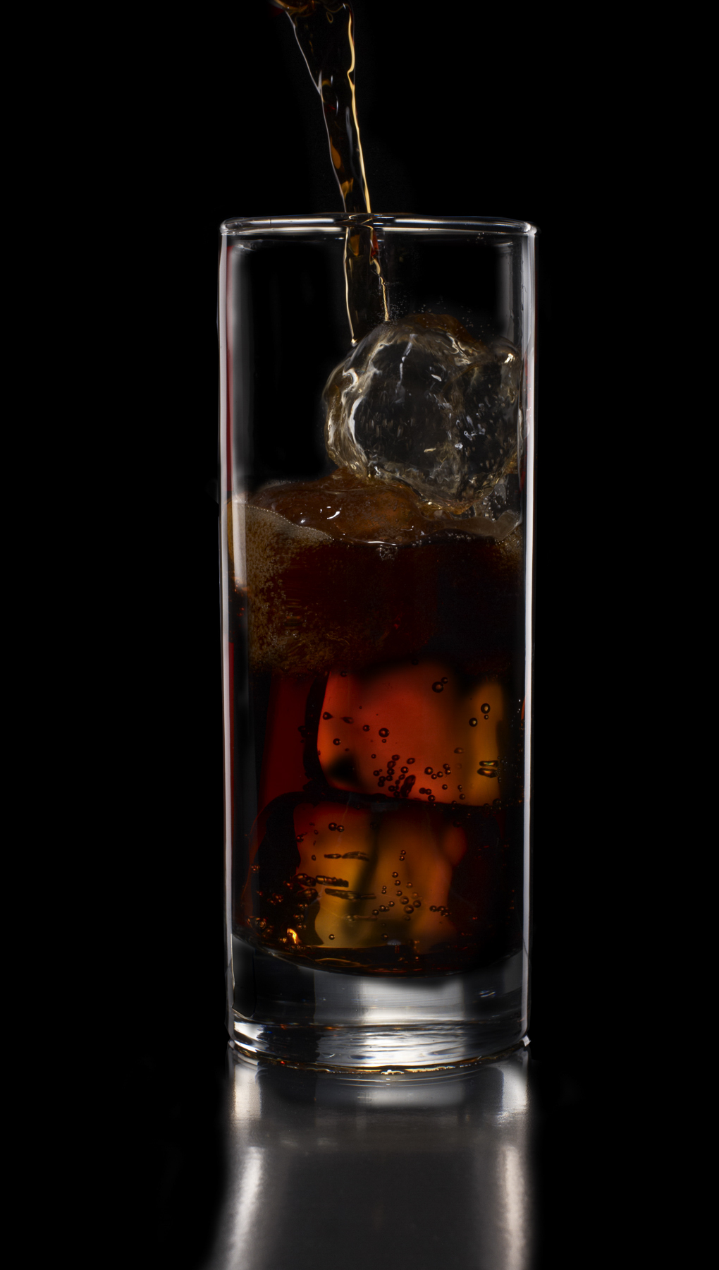 schindler_photography_beverage pour_013.jpg