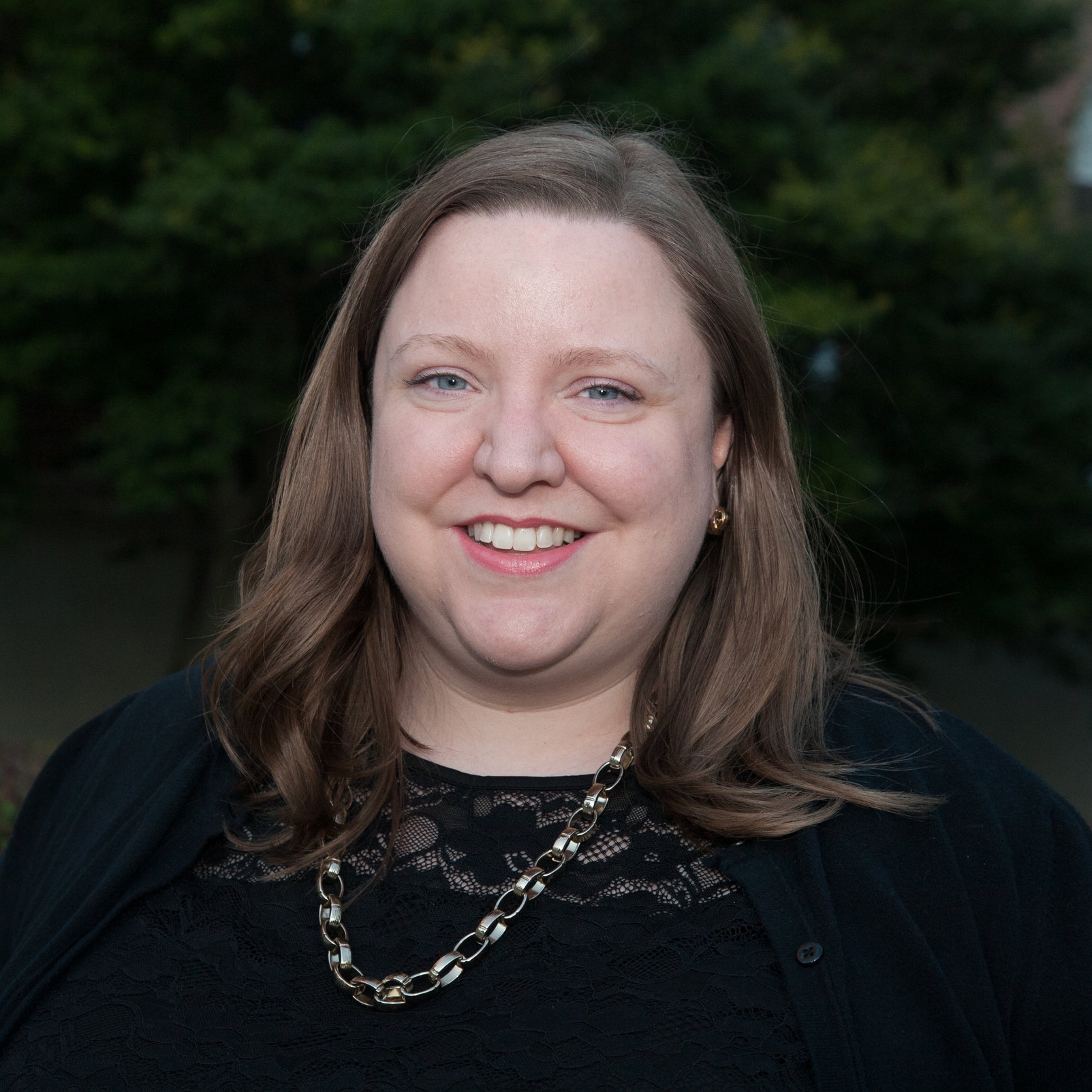 LAUREN CHAPMAN PROGRAM COUNCIL ADVISOR