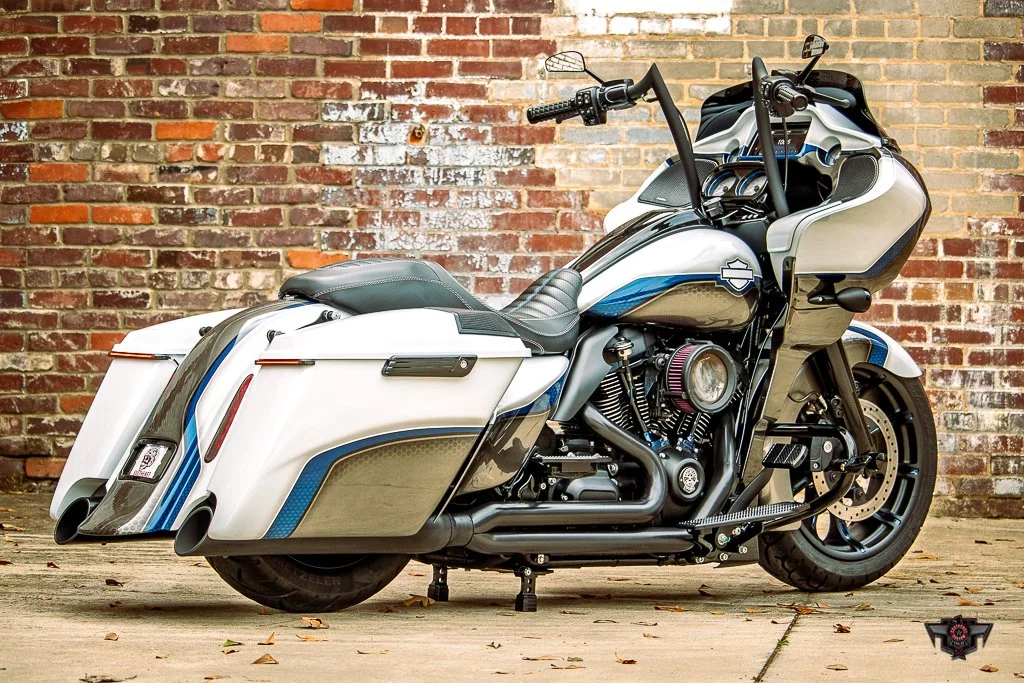 DAVE LEE - 2020 FLTRX CONVERTIBLE LUXURY LINER-10.jpg