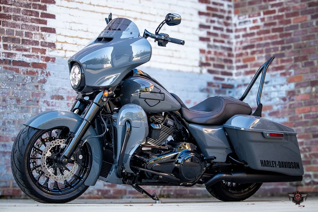 LOPEZ STREET GLIDE-01.jpg