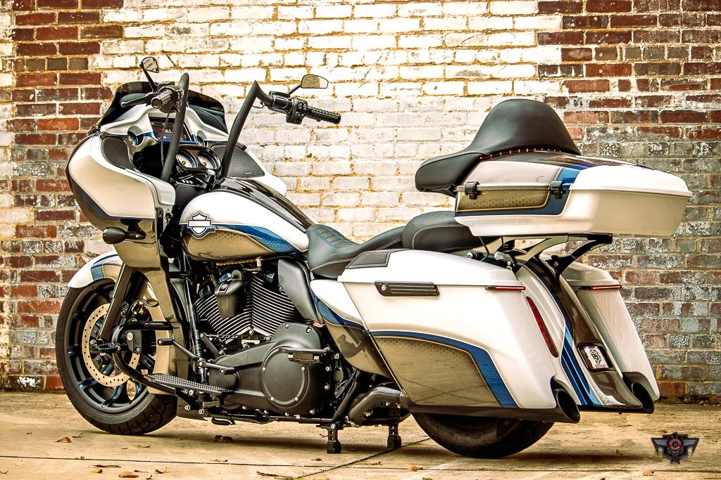 DAVE LEE - 2020 FLTRX CONVERTIBLE LUXURY LINER-15.jpg