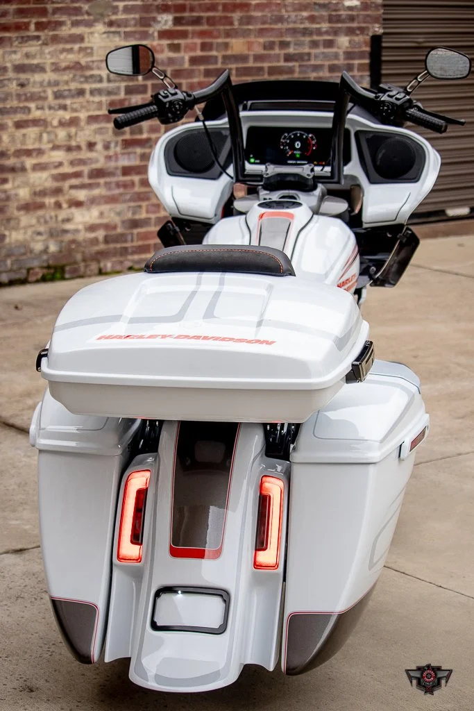 TALON ROAD GLIDE -20.jpg
