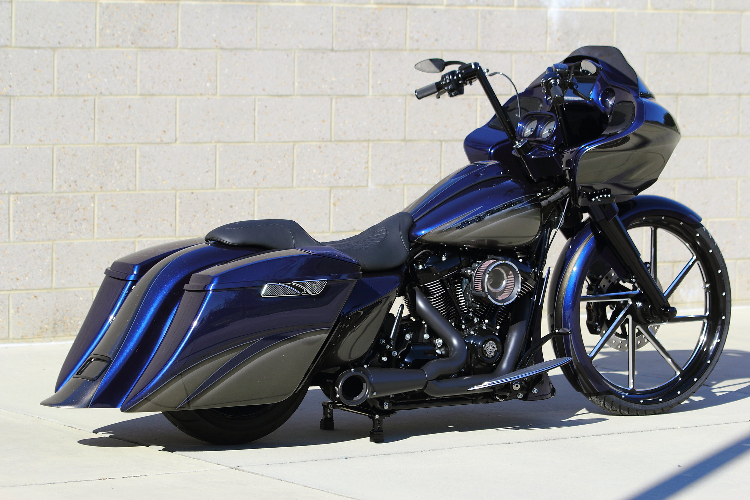 2017 ROAD GLIDE SPECIAL -  26003.JPG