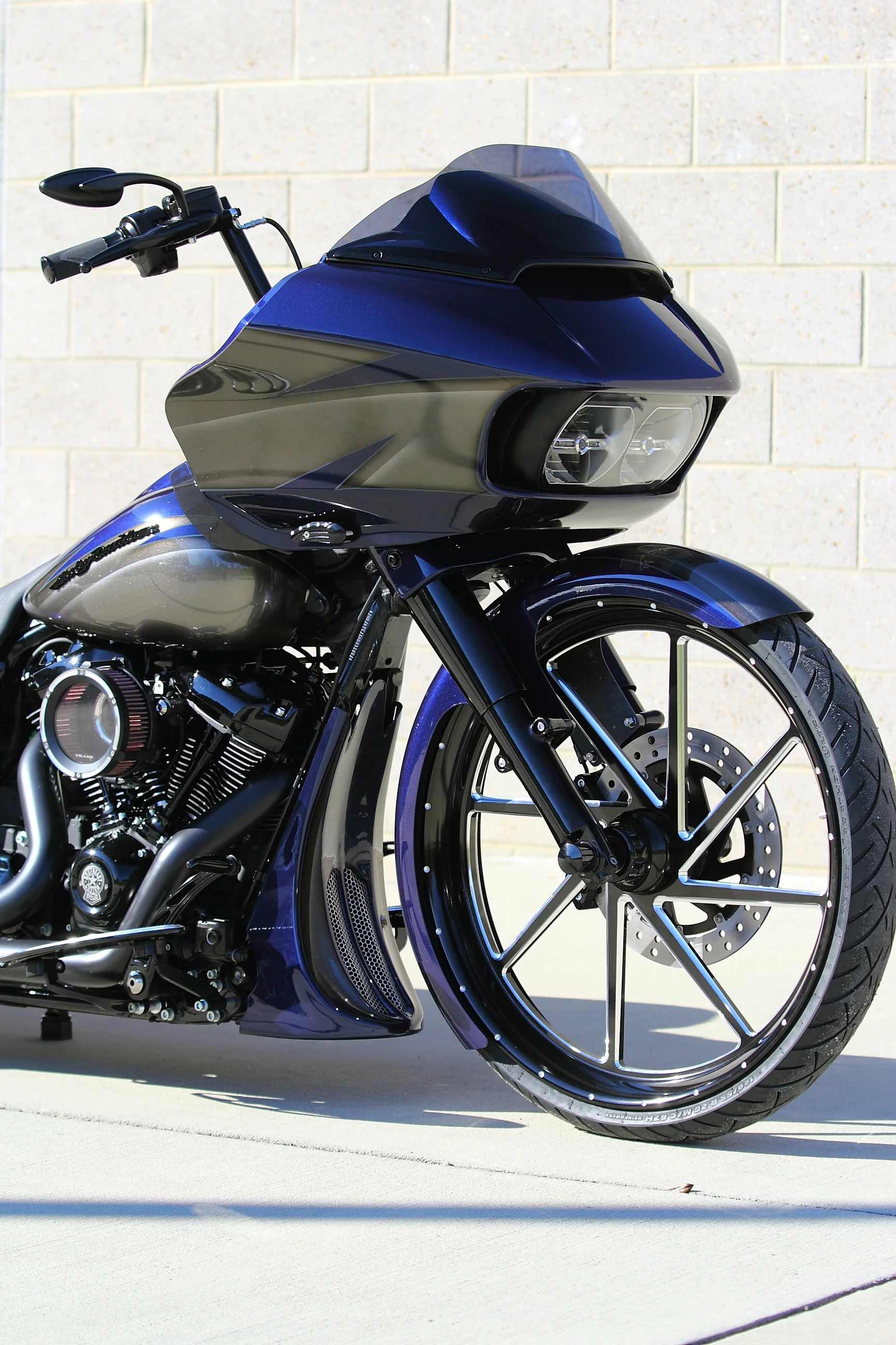 2017 ROAD GLIDE SPECIAL -  26006.JPG